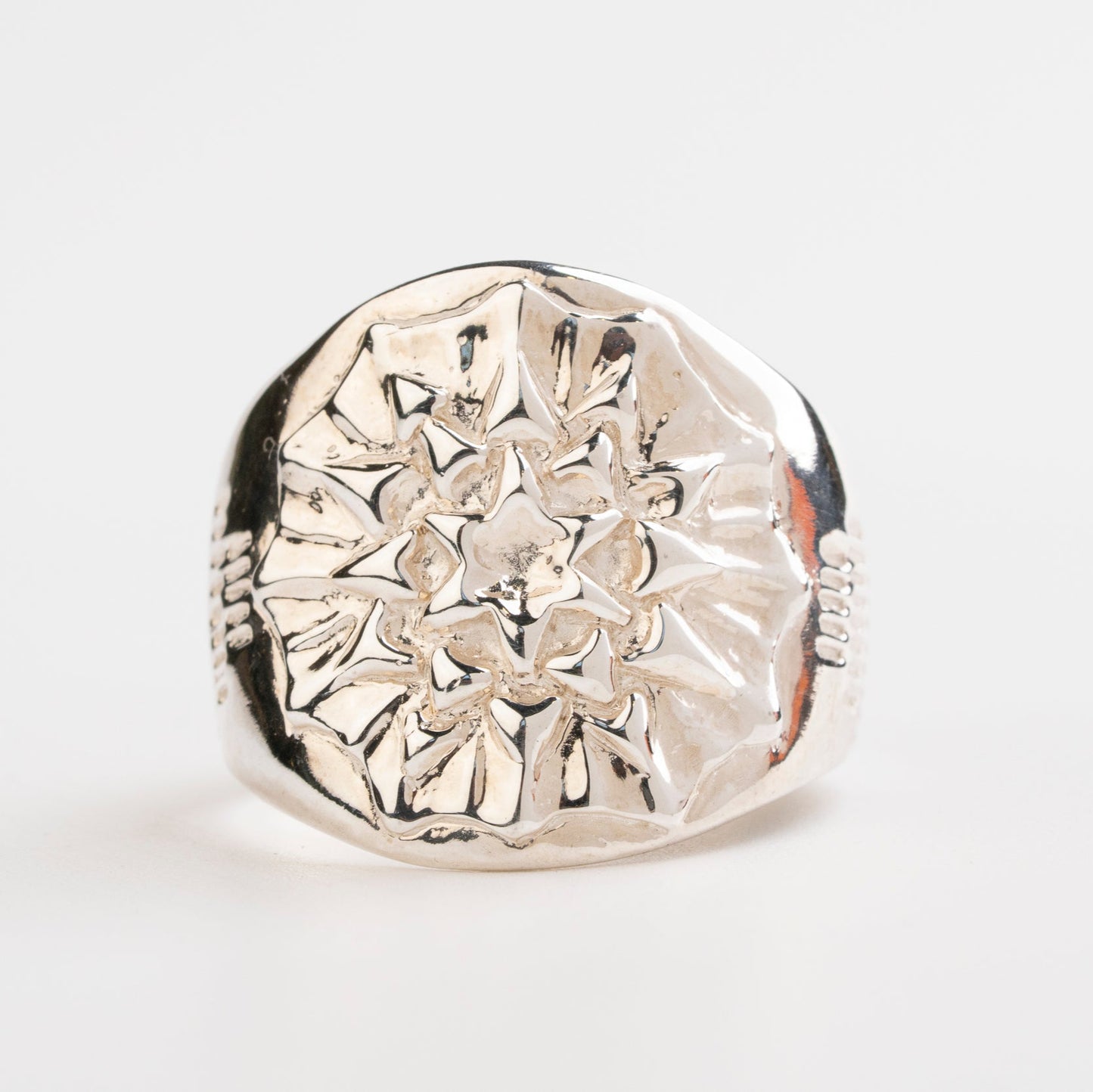 ANILLO HIKURI