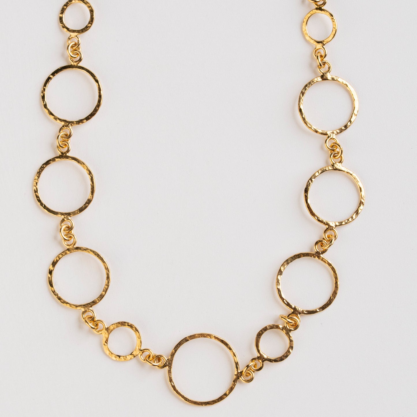 COLLAR CIRCUS