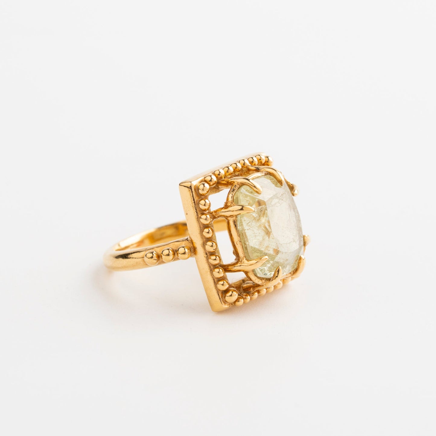 ANILLO IMPERIAL CUARZO LIMÓN: El Rayo de Luz en tu Corona Interior