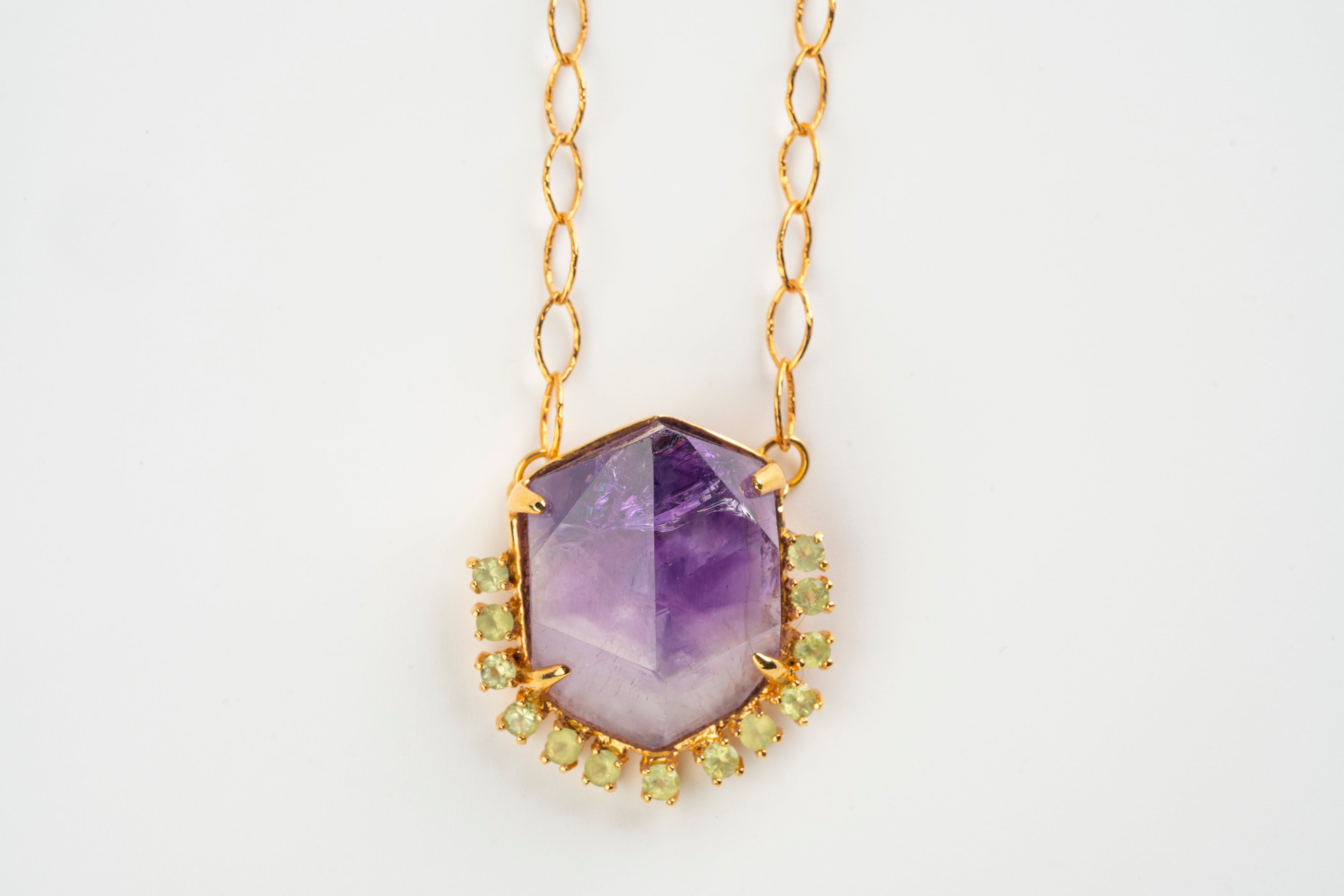 AATISTA HEXAGONAL