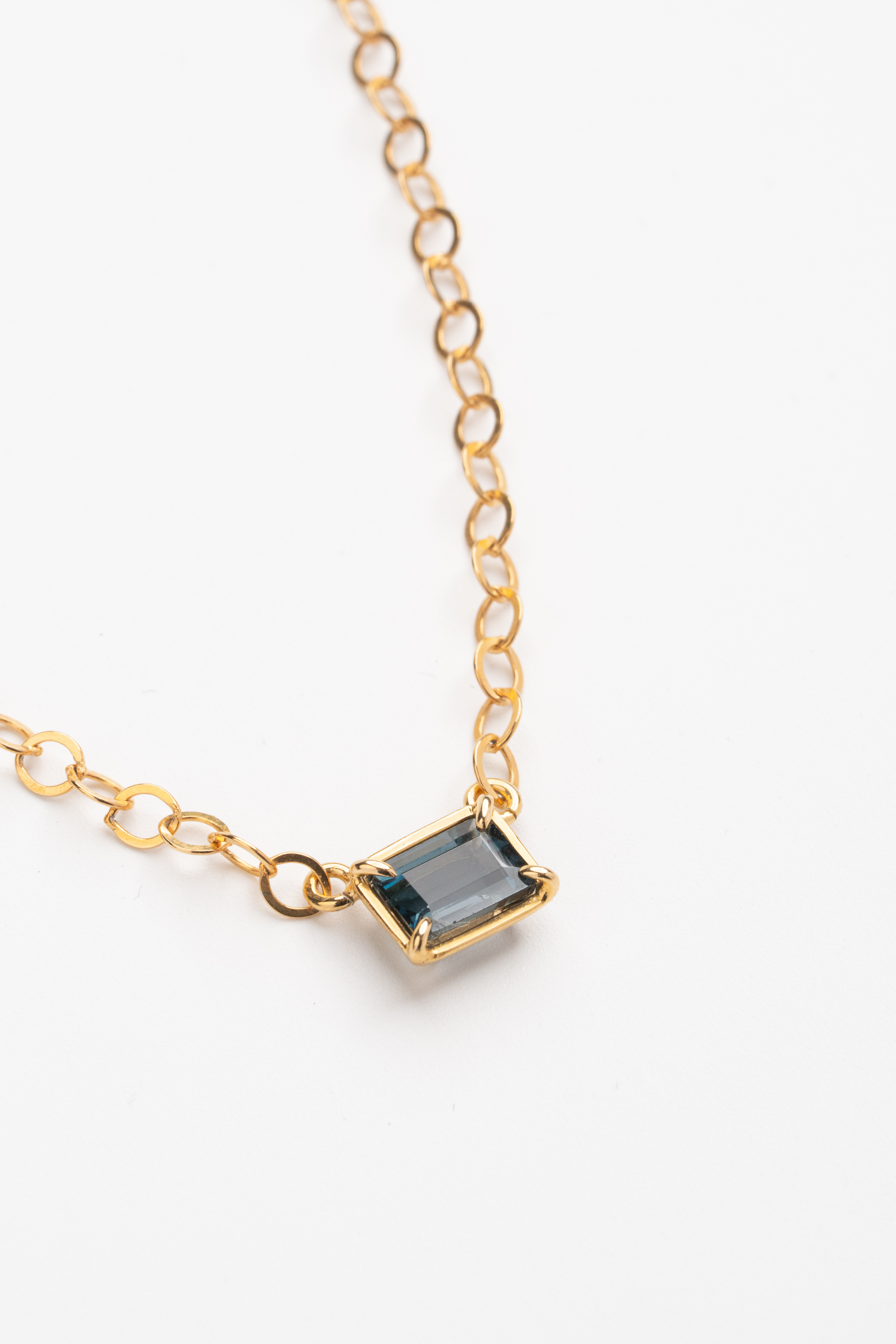 COLLAR TOPACIO LONDON BLUE