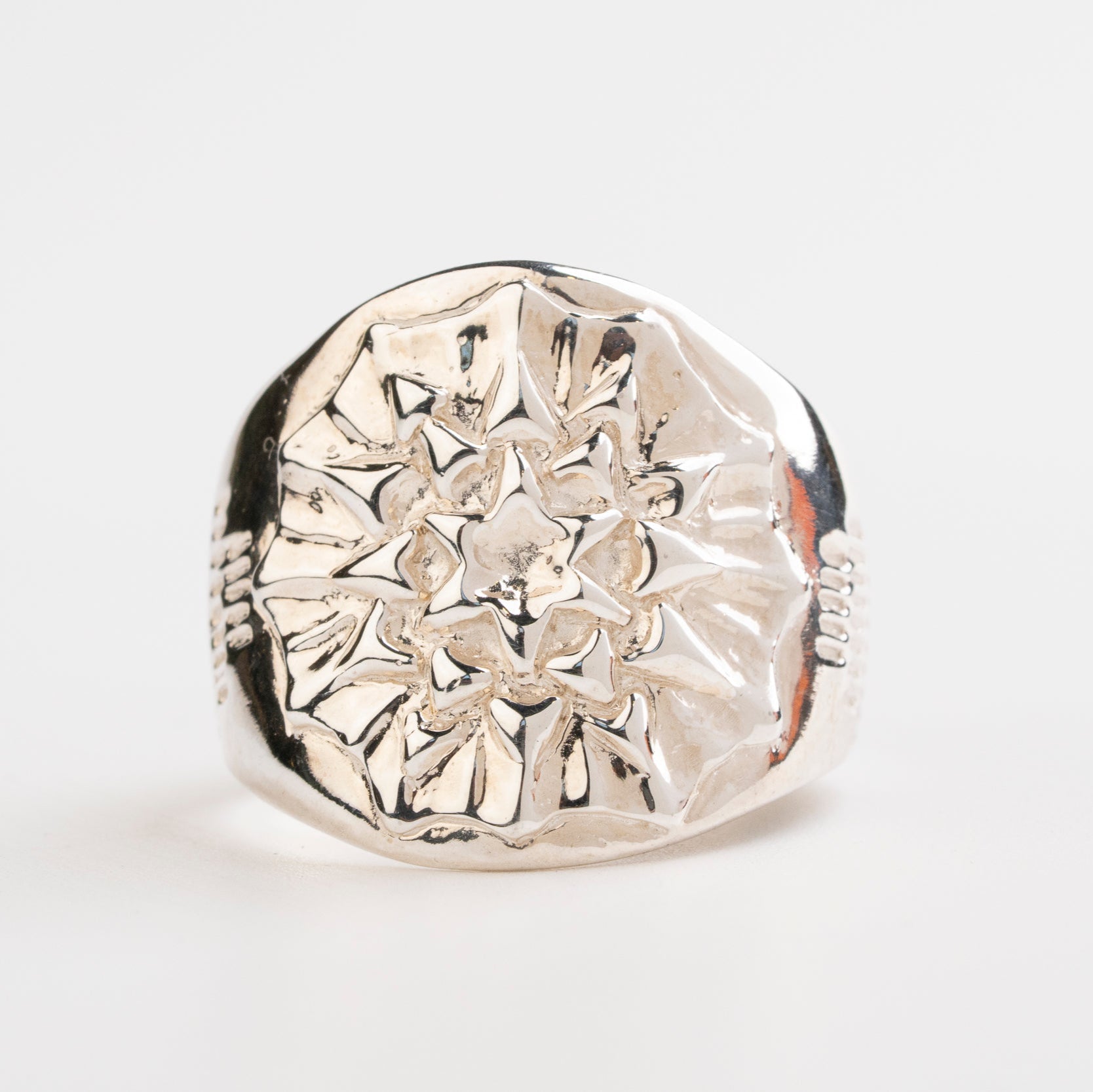 ANILLO HIKURI