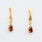 ARETES CONSTANTINOPLA GOTA DE GRANATE: Elegancia Clásica