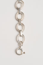 PULSERA OSCILACIÓN: El Movimiento Eterno de la Plata