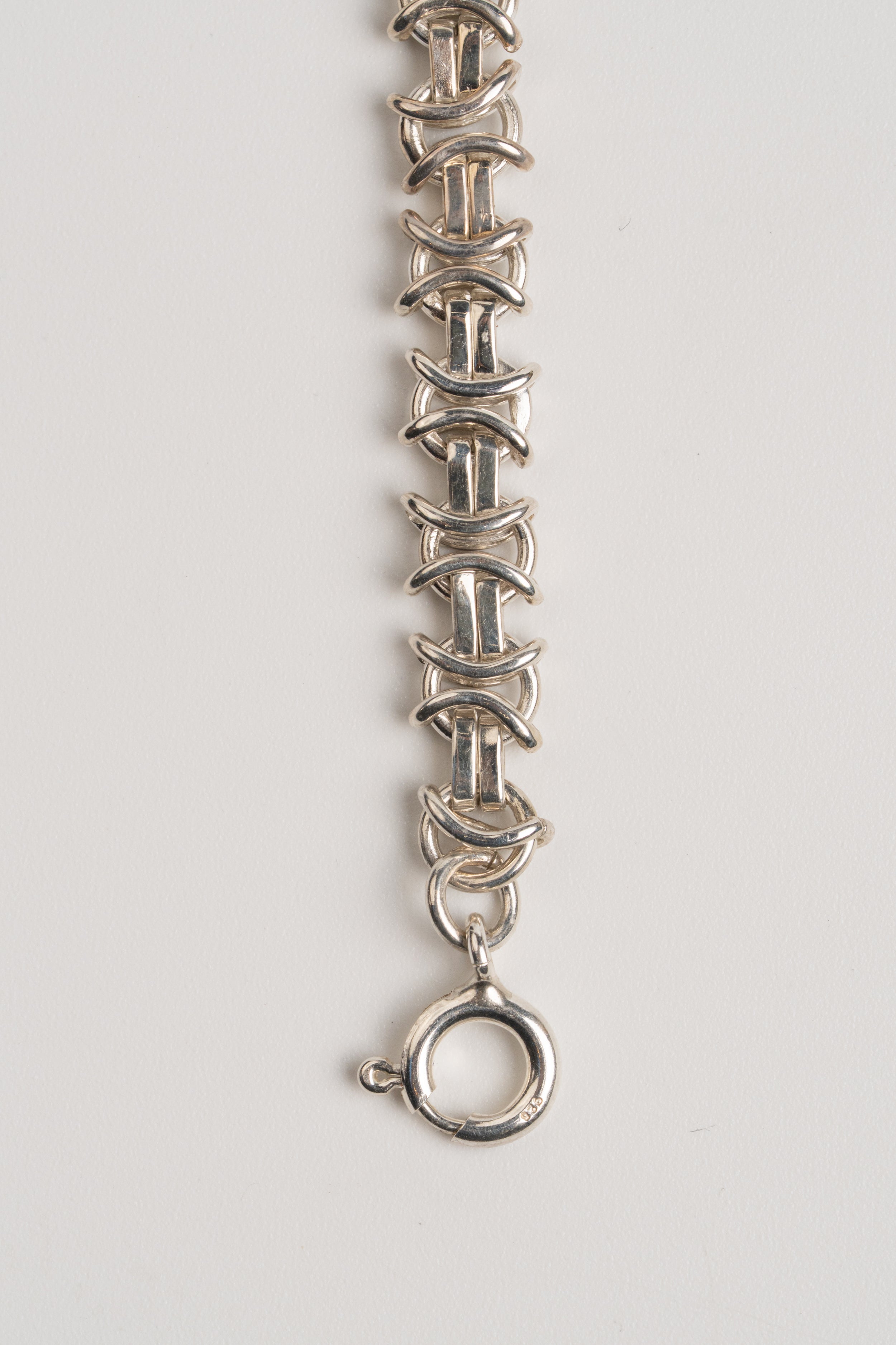 PULSERA JAPÓN PLATA: Símbolo de disciplina