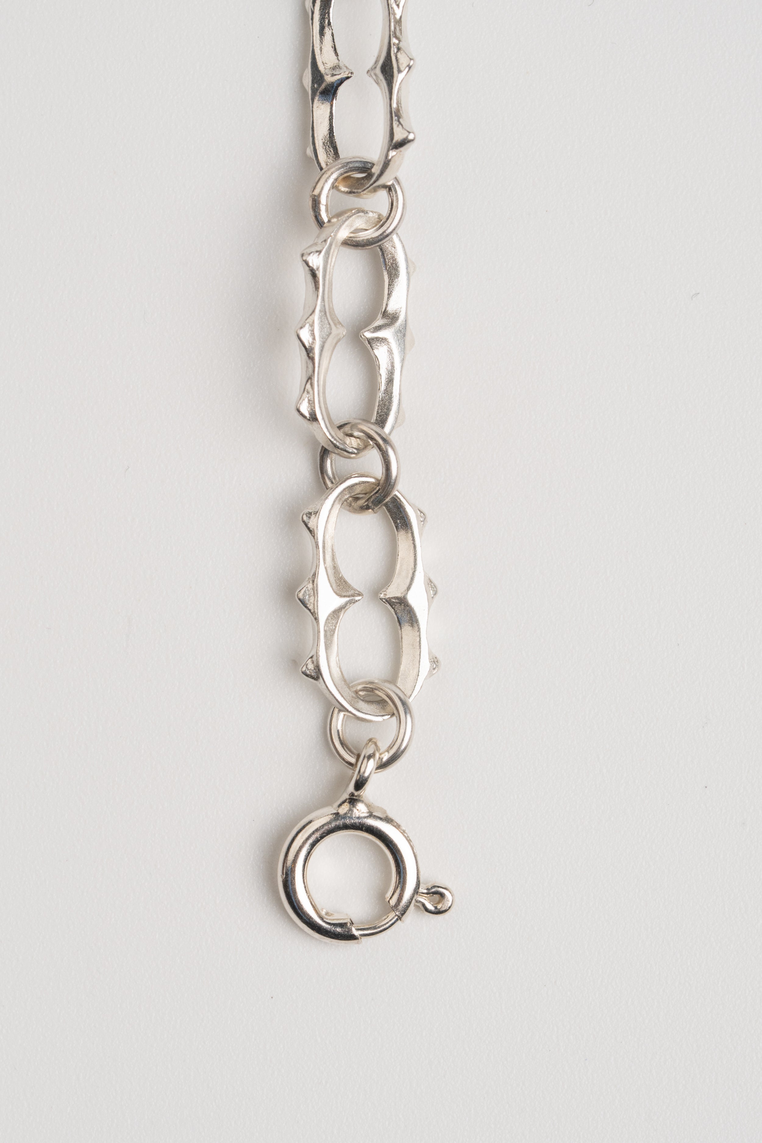PULSERA DEVOCIÓN CABALLERO: La Plata que se lleva como compromiso