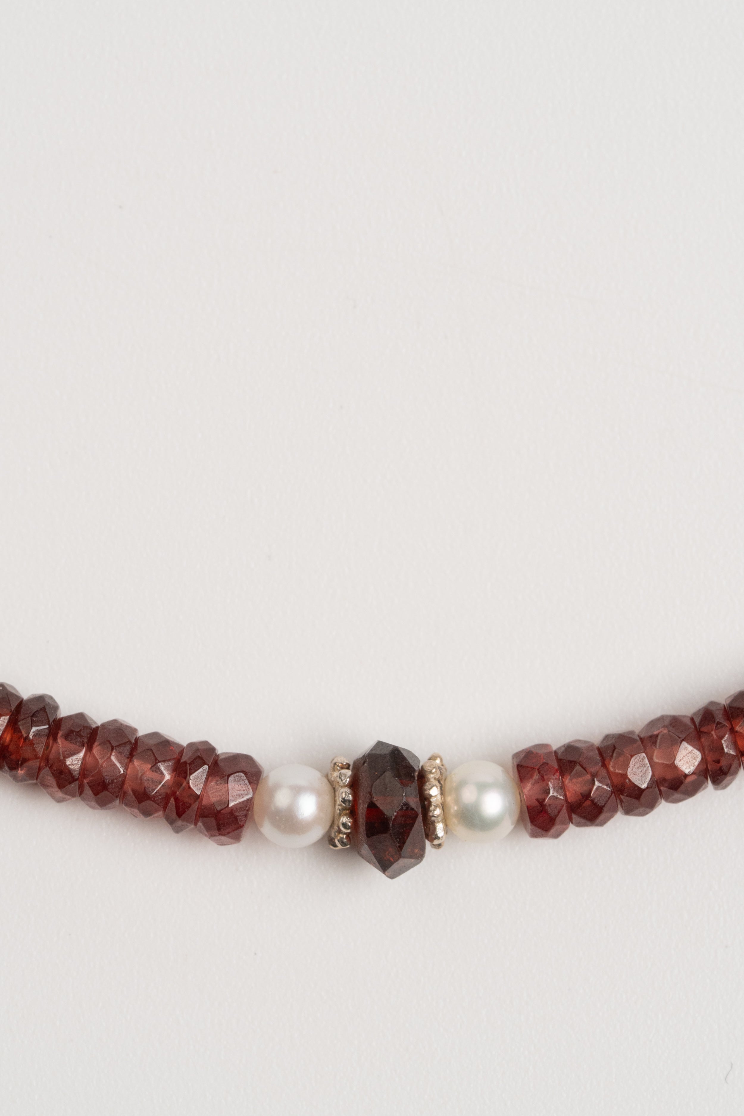 COLLAR GRANATE FACETADO