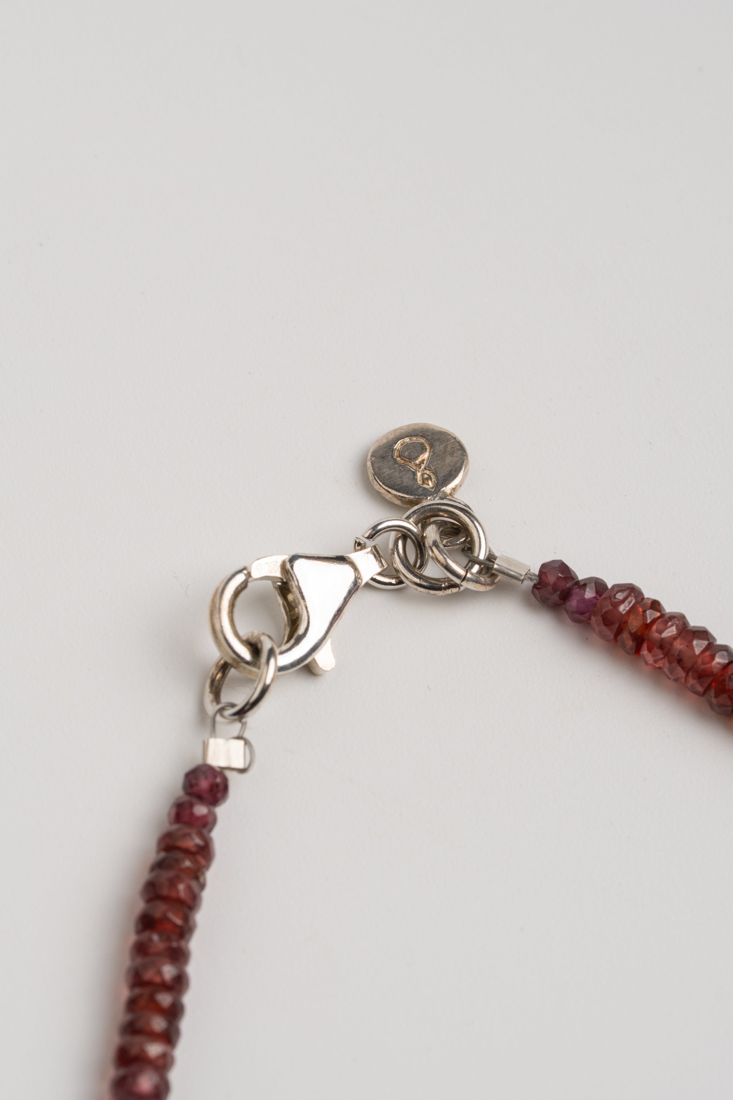 COLLAR GRANATE FACETADO