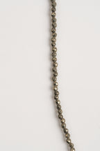 COLLAR PIRITA CON GRANATE