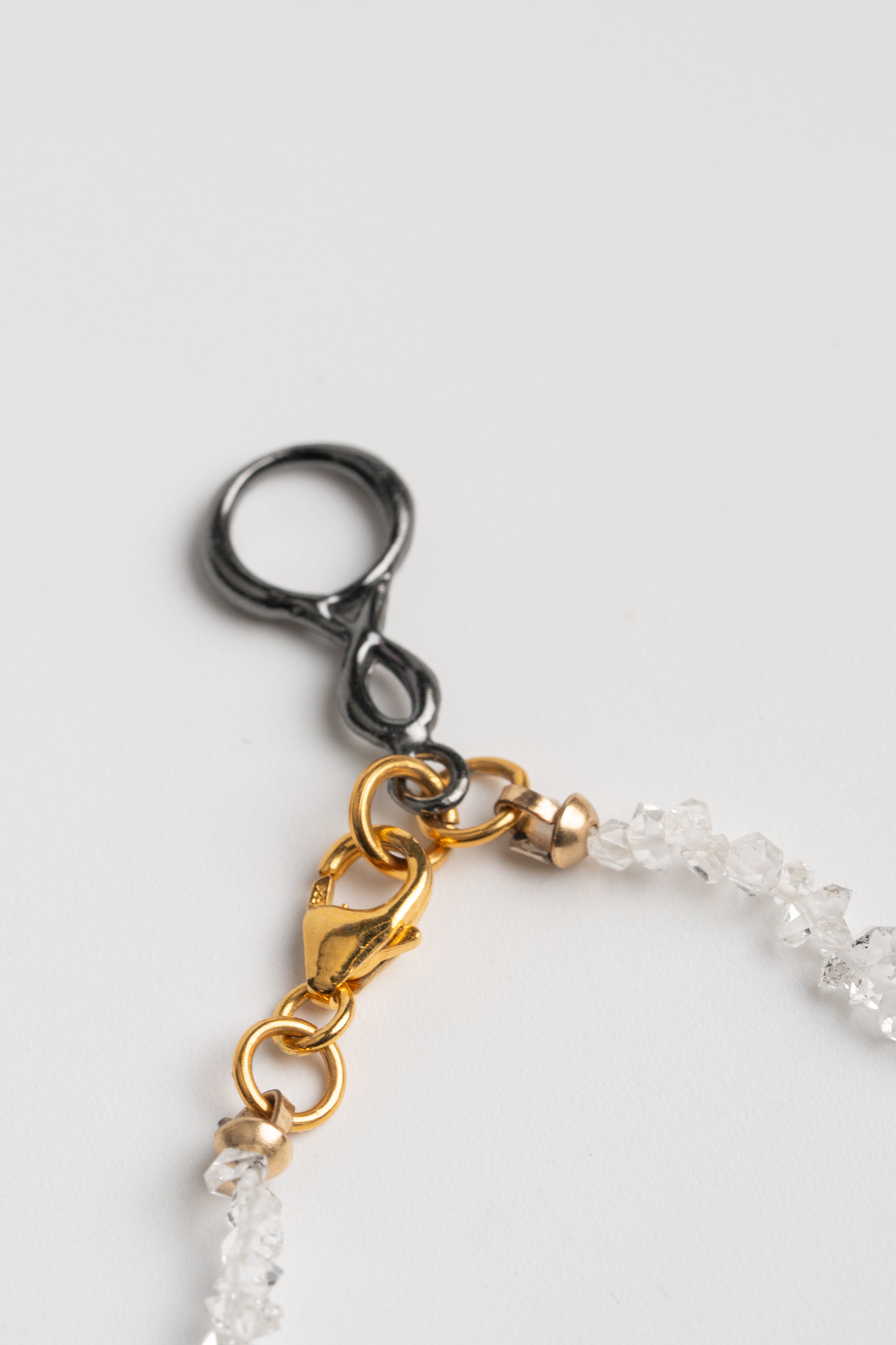 COLLAR GRANATE, DIAMANTE HERKIMER Y BRIOLETTE DE AMATISTA