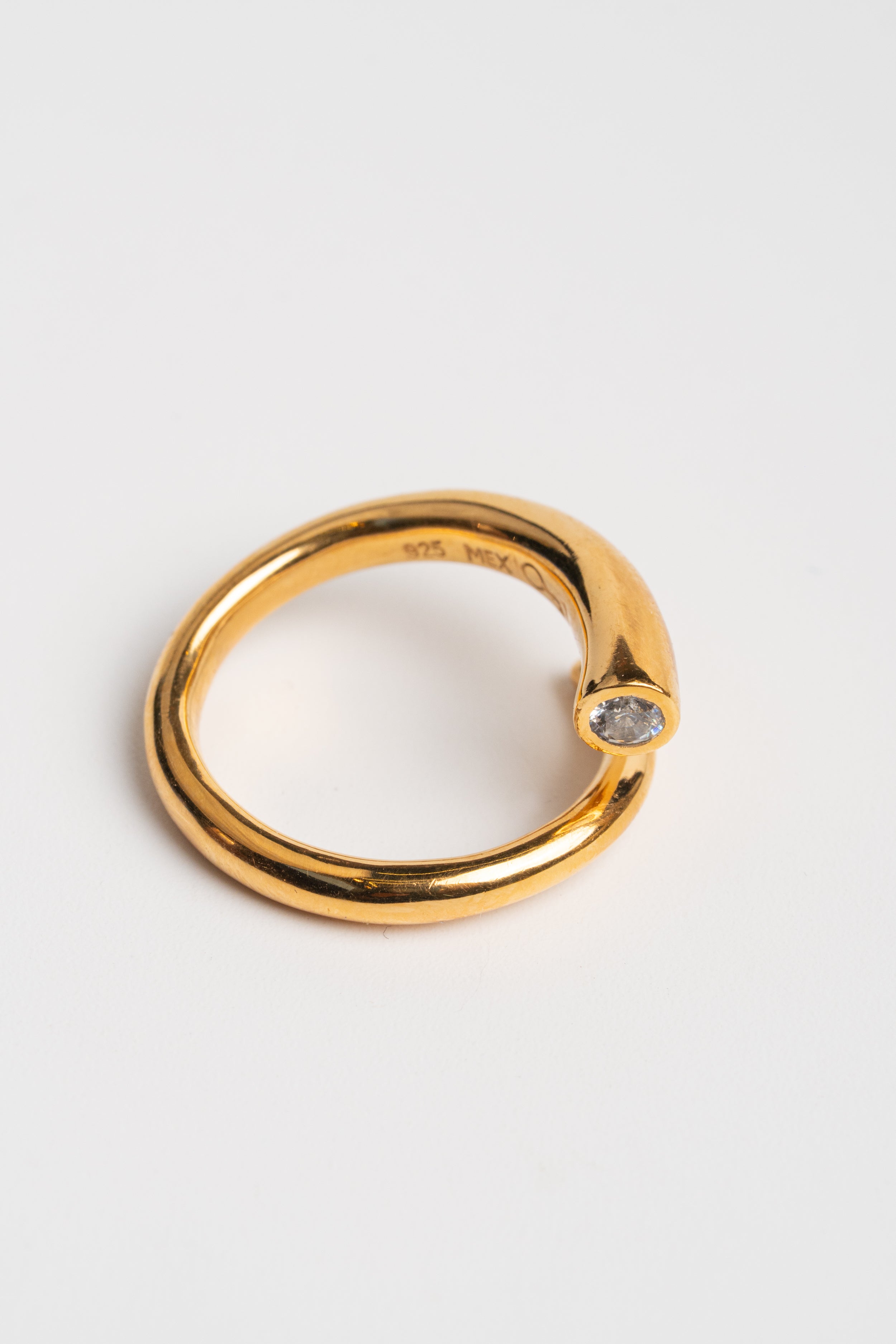 ANILLO CIRCONIA PLATA: La Luz escondida