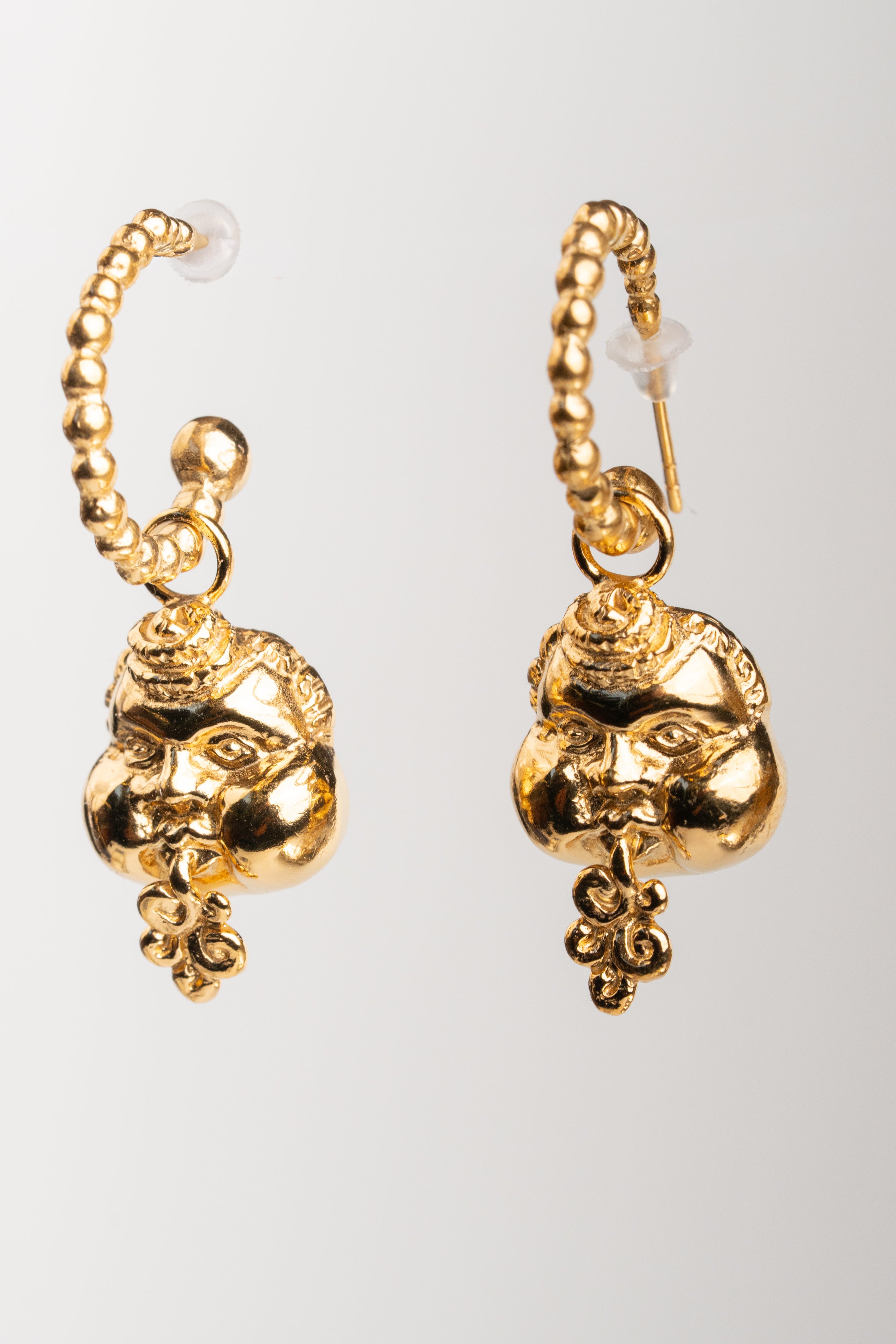 ARETES EOLO: El Ángel del Viento