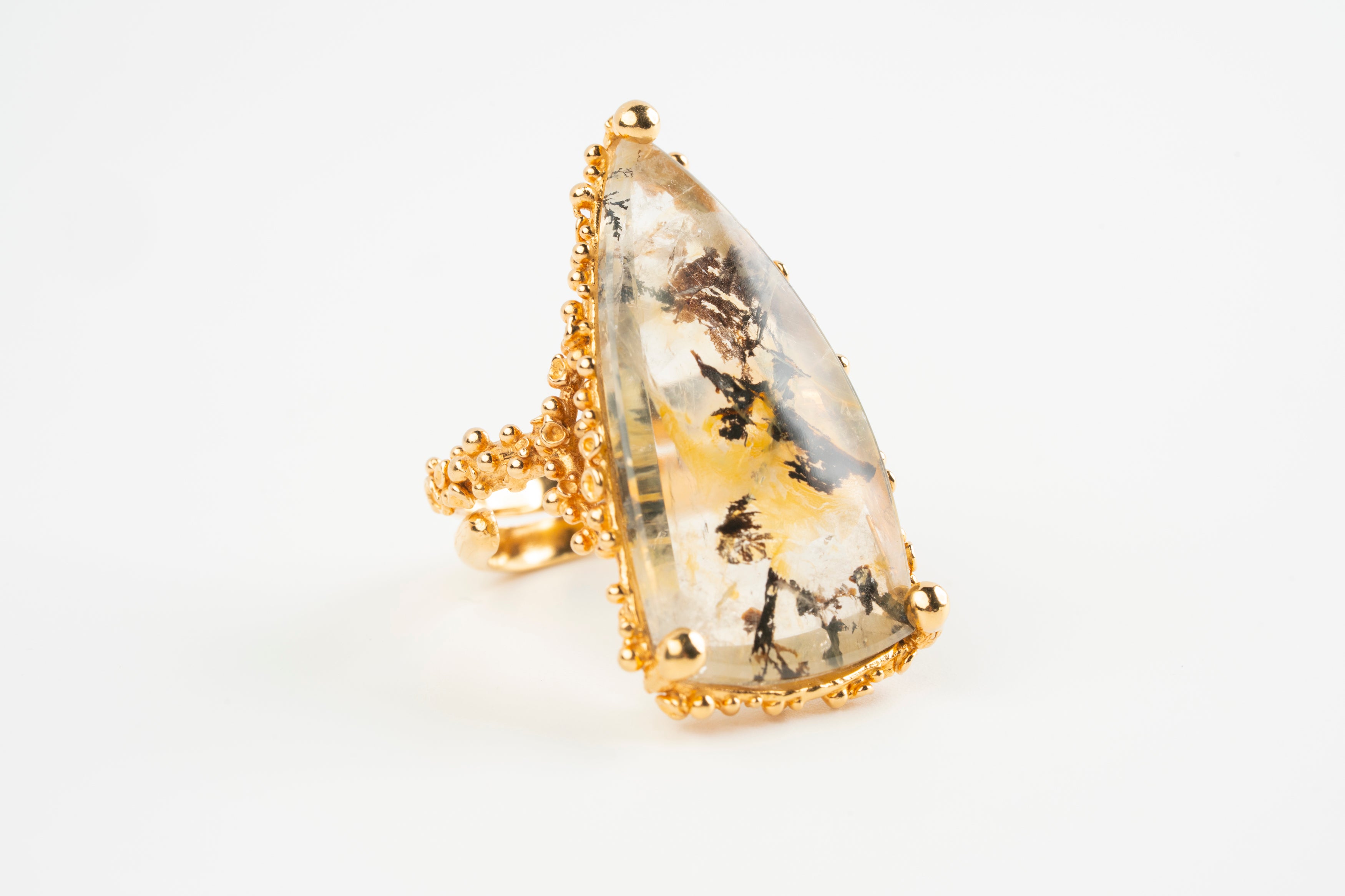 ANILLO TRIANGULAR
