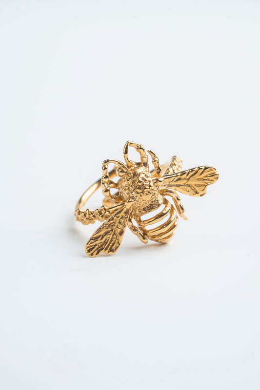 Anillo Abejorro Mediano: El zumbido dorado de la vitalidad.