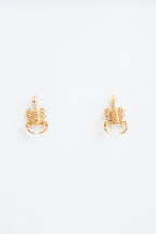 ALACRÁN MEDIANO ATTACK: Un símbolo de poder que adorna tu ser.