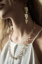 CADENA DOS-CINCO: El Ritmo Ancestral de la Luz y la Sombra