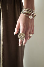 ANILLO HURTAK: El Resplandor Ancestral en tu Mano