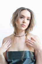 COLLAR PERLA MULTICOLOR: El Susurro Arcoíris del Océano