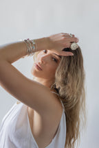 ANILLO HURTAK: El Resplandor Ancestral en tu Mano