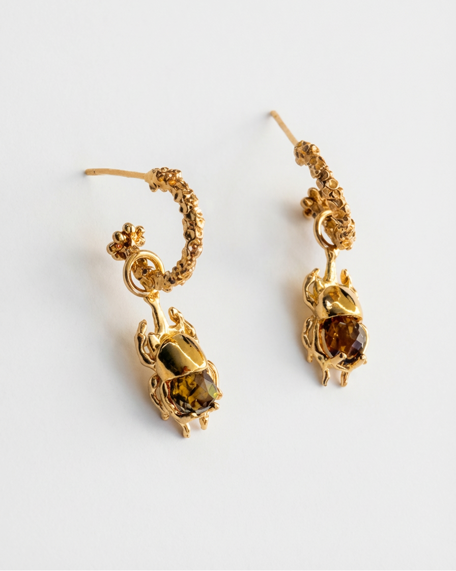 ARETES ESCARABAJO RINO CHICO